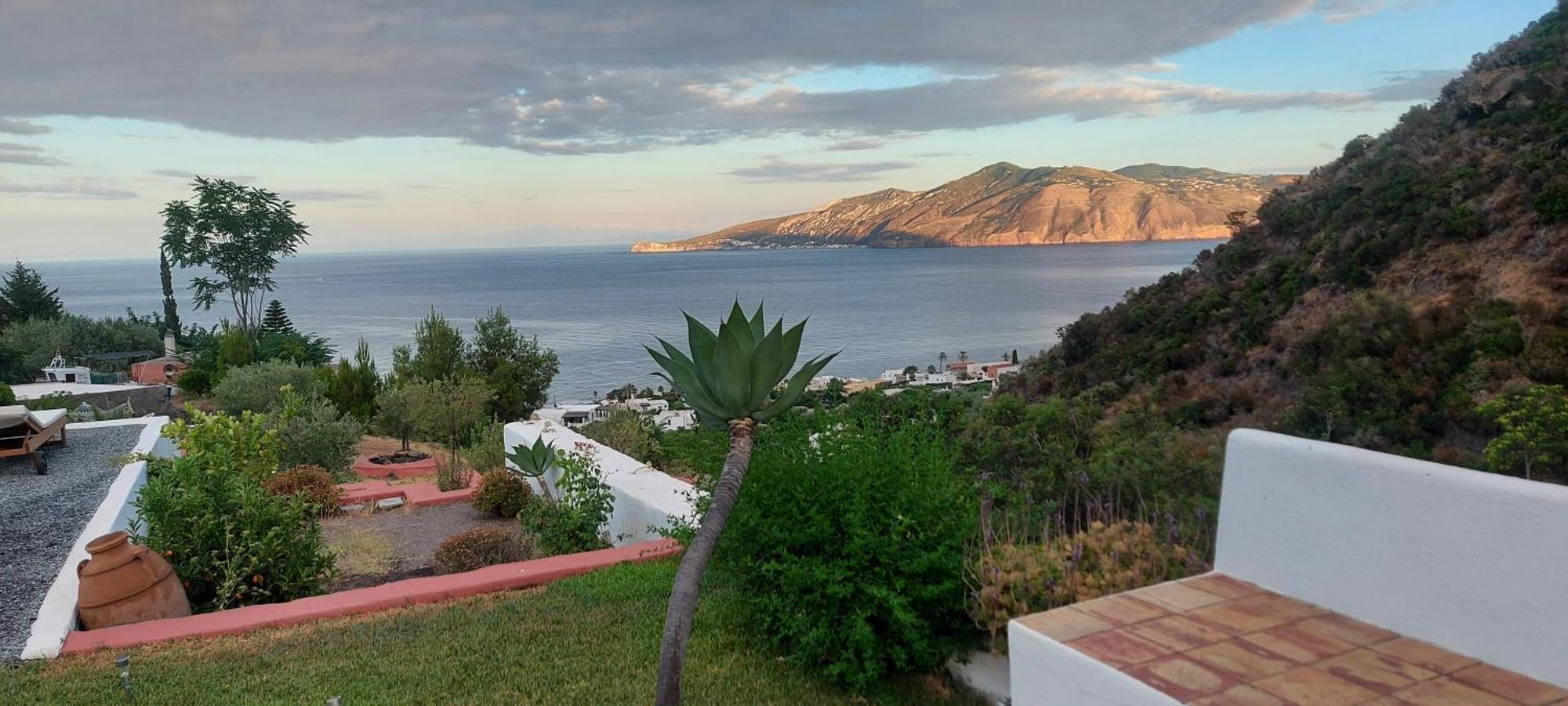 B&B Sunrise Santa Marina Salina Esterno foto
